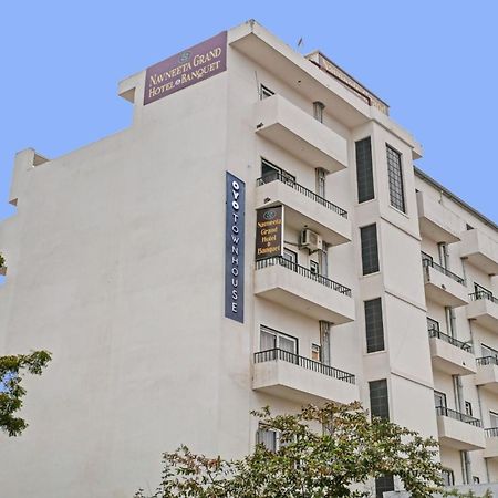 Hotel Townhouse Navneeta Grand Kakarmatha Exterior foto